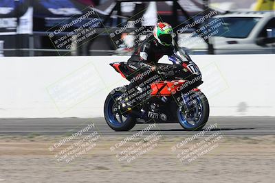 media/Oct-05-2025-CVMA (Sun) [[beeef4f201]]/Race 2-Supersport Middleweight/